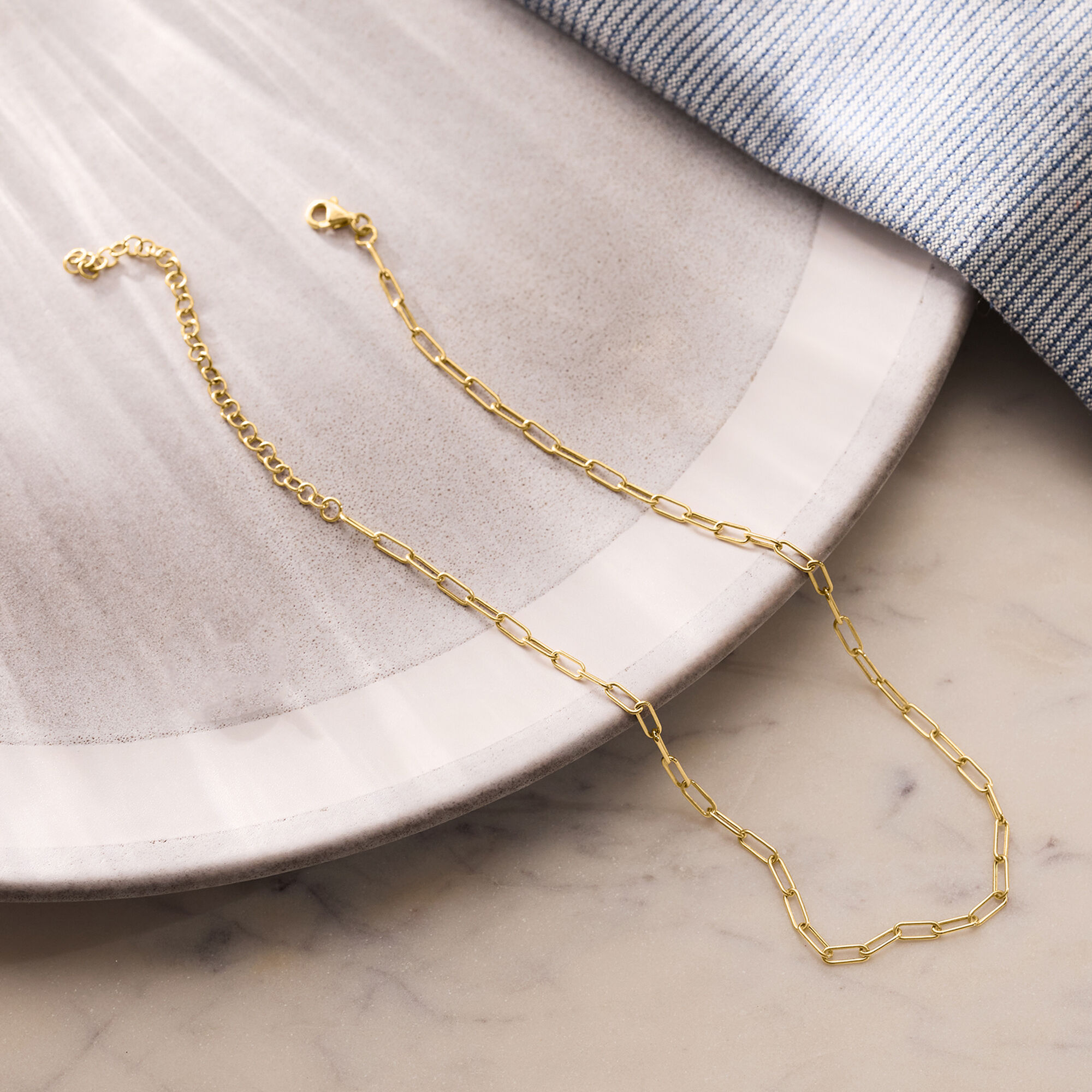 3mm 10kt Yellow Gold Paper Clip Link Choker Necklace. 13&quot