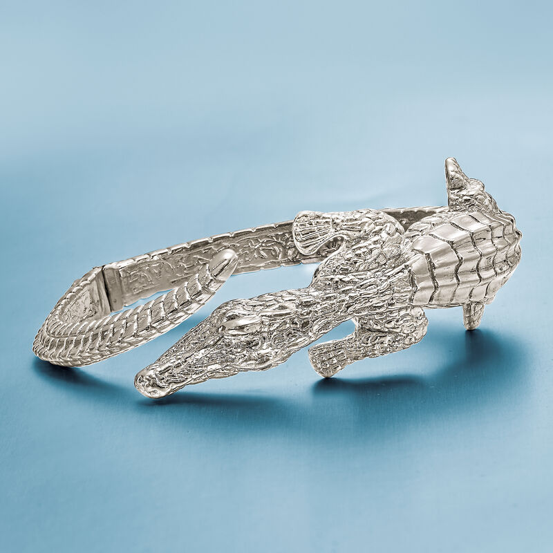 Italian Sterling Silver Alligator Bypass Bangle Bracelet with Emerald Accents. 7.5&quot; image number 4