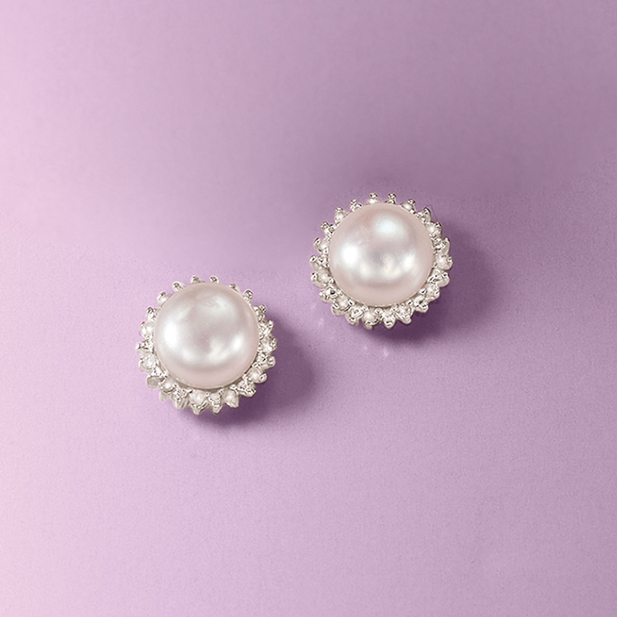 ピアス LESS IS MORE button pearl earrings 11mm White Button Freshwater-Cultured Pearl Stud Earrings
