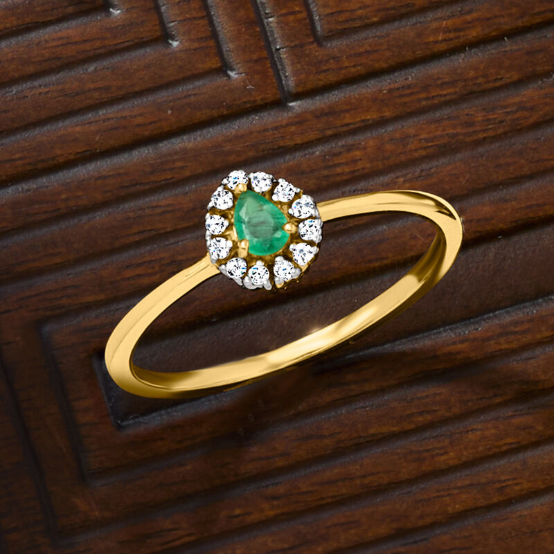 .10 Carat Emerald Ring with Diamonds in 10kt Yellow Gold. Size 7 image number 3