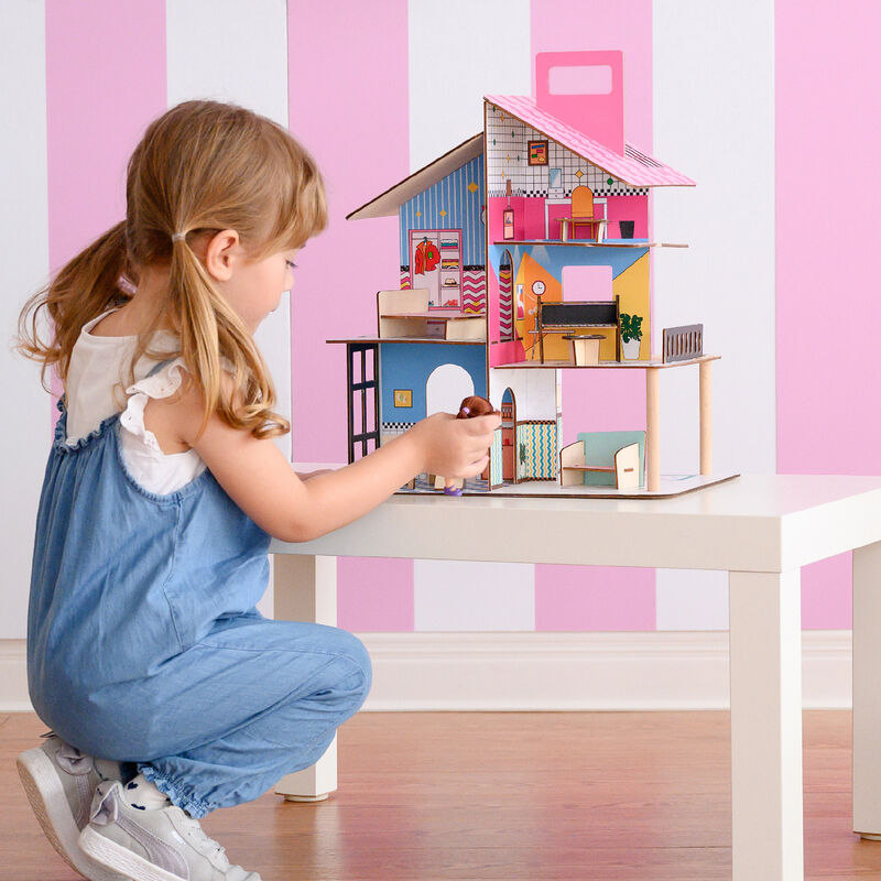 Olivia's Little World &quot;Dreamland&quot; Child's 360 Pop-Up Dollhouse with Accessories image number 8