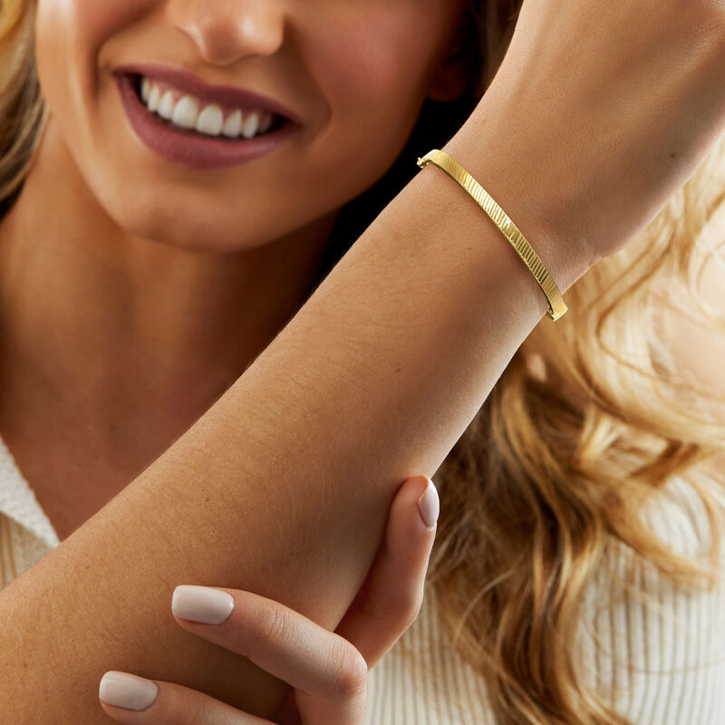 18kt Gold Vermeil Textured Bangle Bracelet image number 1