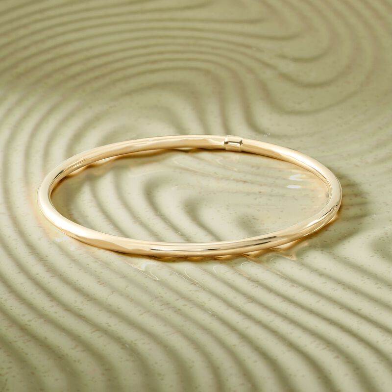 14kt Yellow Gold Bangle Bracelet image number 4