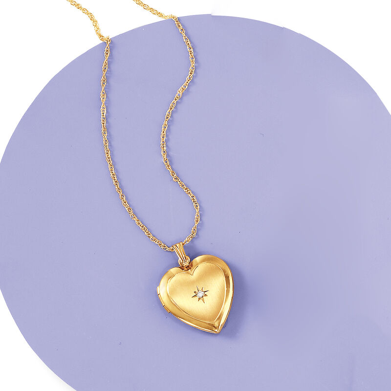 14kt Yellow Gold Heart Locket Necklace with Diamond Accent image number 4