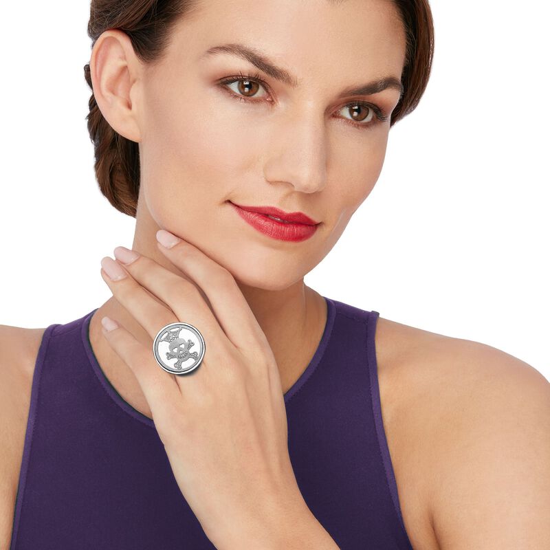 Italian Sterling Silver Skull and Crossbones Disc Ring image number 1