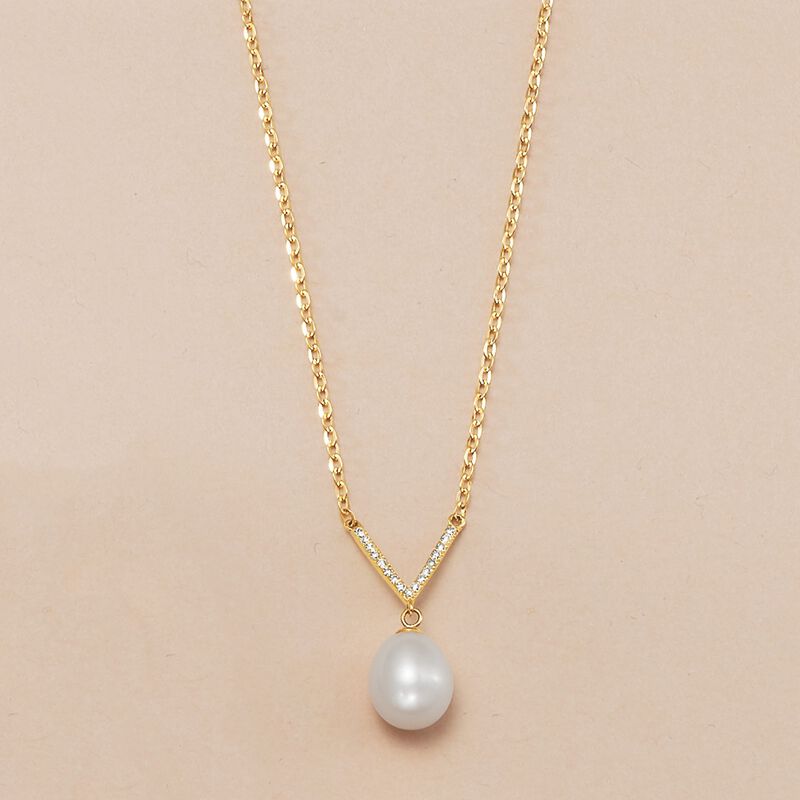 8-8.5mm Cultured Pearl V-Necklace with Diamond Accents in 18kt Yellow Gold. 18&quot; image number 2