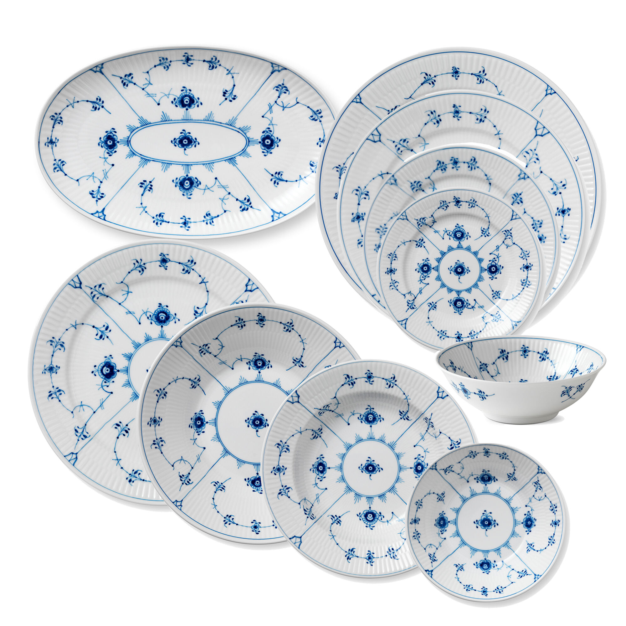   Blue Fluted Plain プレート Royal Copenhagen, Blue Fluted Plain | Replacements, Ltd.