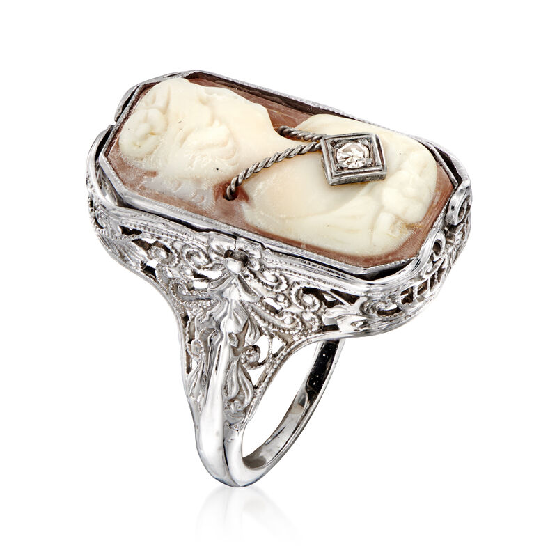 C. 1950 Vintage Brown Shell Cameo and Onyx Flip Ring with Diamond Accents in 14kt White Gold image number 2