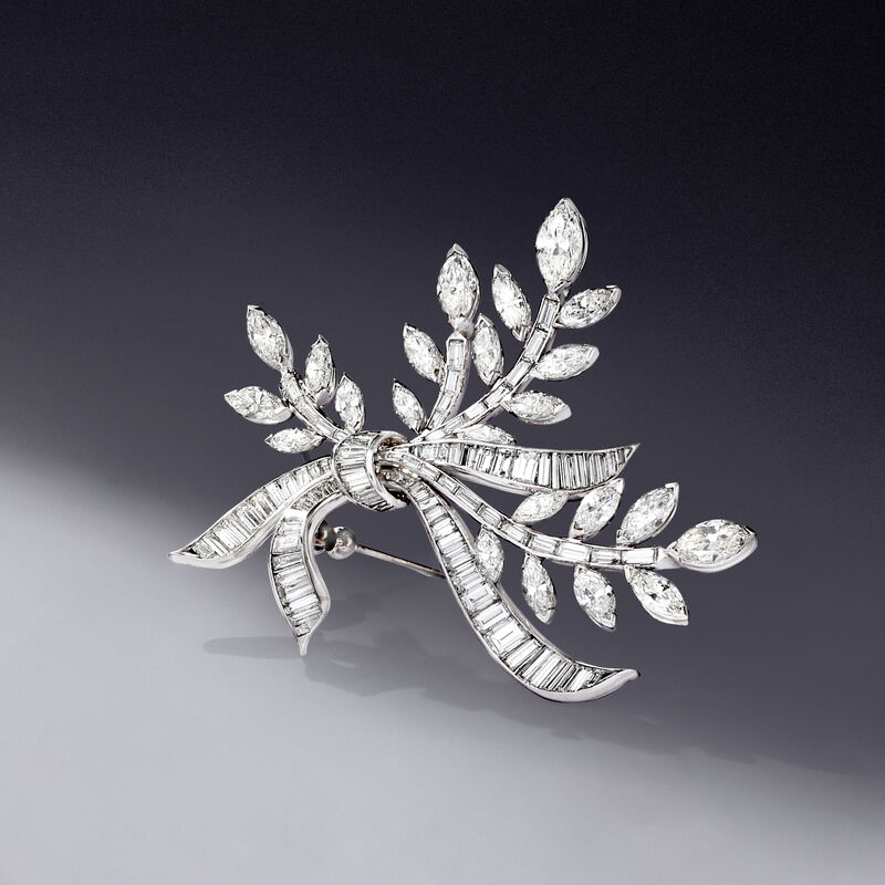 C. 1970 Vintage 17.10 ct. t.w. Diamond Leaf with Bow Pin in Platinum image number 2