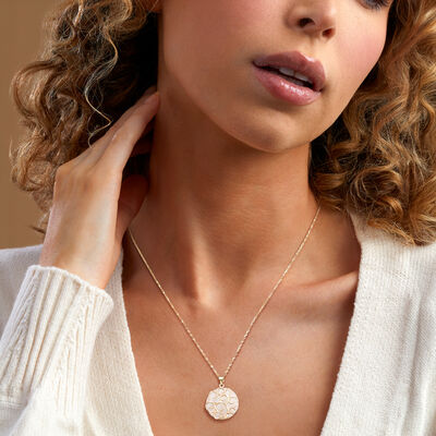 C. 1990 Vintage Mother-of-Pearl Swirl Disc Pendant Necklace in 14kt Yellow Gold