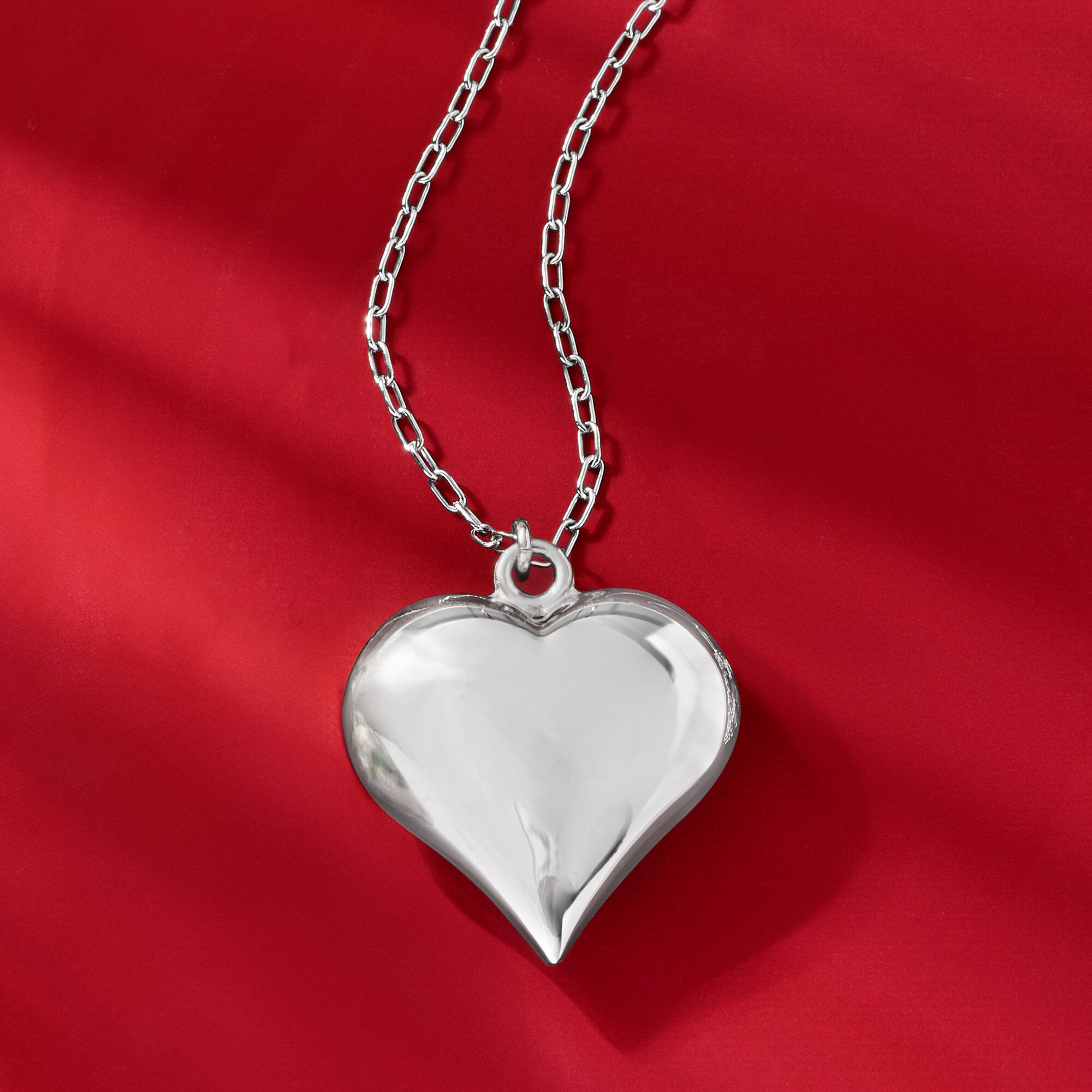 Italian Sterling Silver Heart Necklace. 18