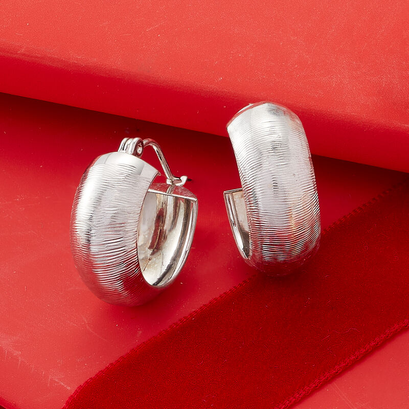 14kt White Gold Textured and Polished Huggie Hoop Earrings. 5/8&quot; image number 2