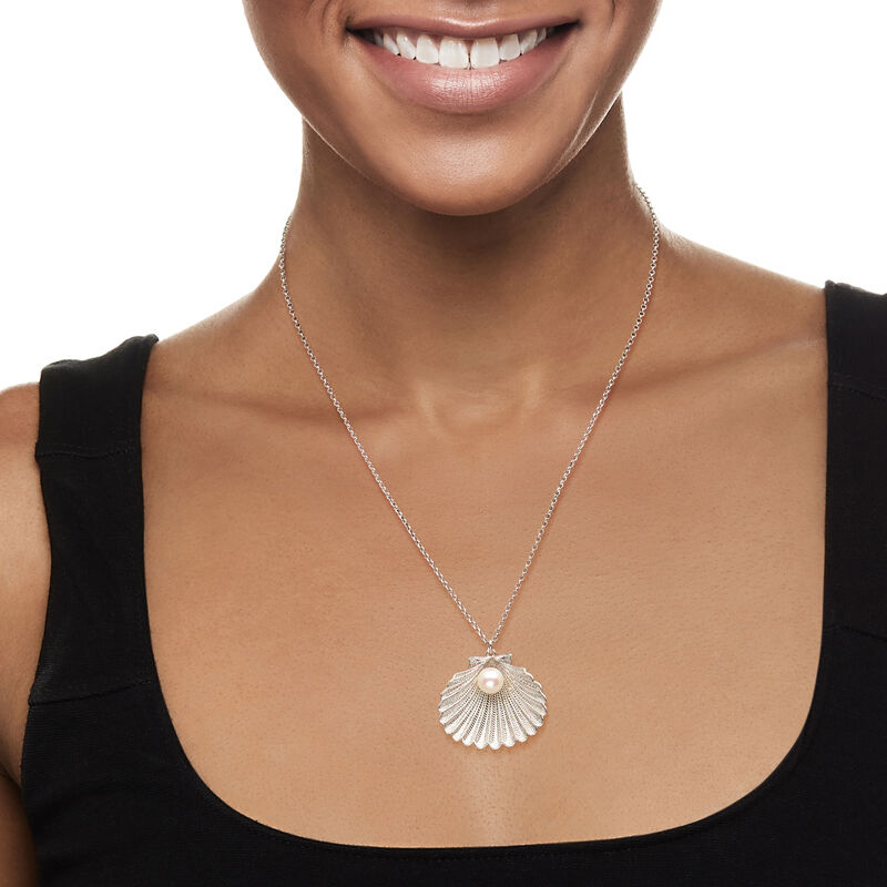 Italian Cultured Pearl Seashell Pendant Necklace in Sterling Silver. 18&quot; image number 0