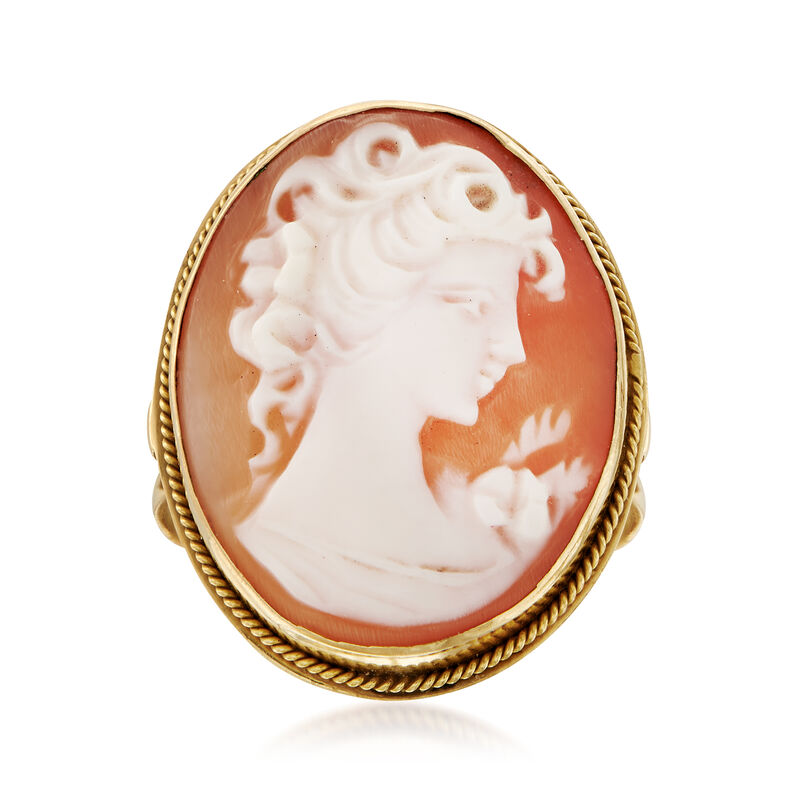 C. 1970 Vintage Pink Shell Cameo Ring in 14kt Yellow Gold  image number 0