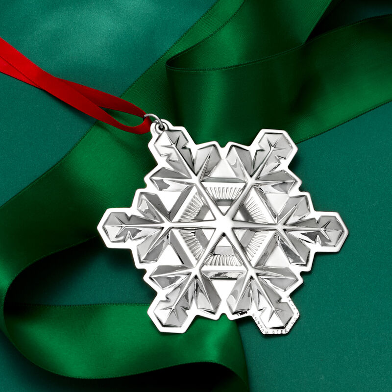 Gorham 2024 Annual Sterling Silver Snowflake Ornament - 55th Edition image number 2