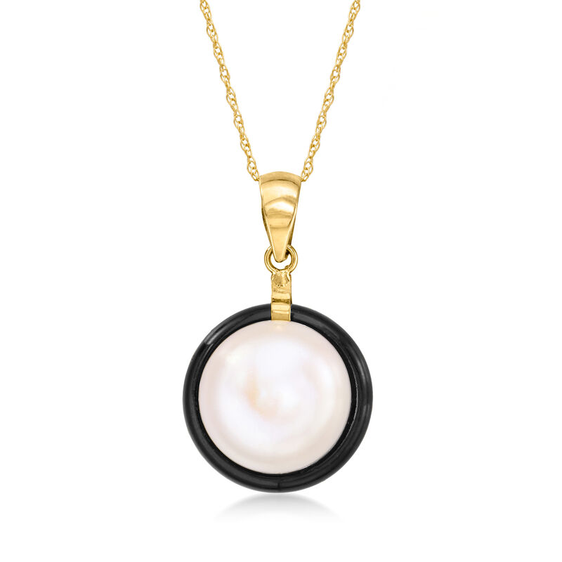 12mm Cultured Pearl and 16mm Onyx Bezel-Set Pendant Necklace in 14kt Yellow Gold image number 0