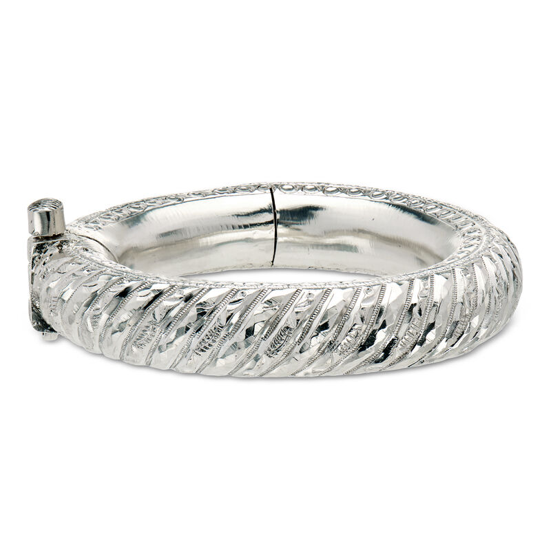 C. 1940 Vintage Sterling Silver Etched Bangle Bracelet. 7" image number 0