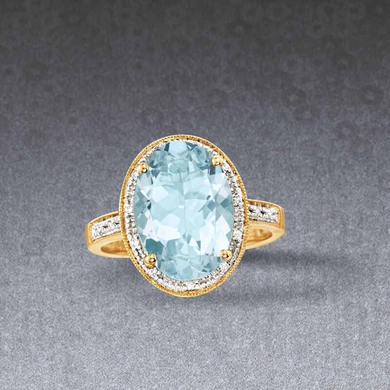 4.20 Carat Aquamarine Ring with Diamond Accents in 14kt Yellow Gold image number 3