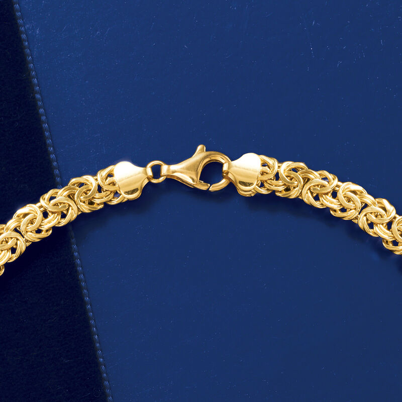 18kt Yellow Gold Graduated Byzantine Necklace image number 3