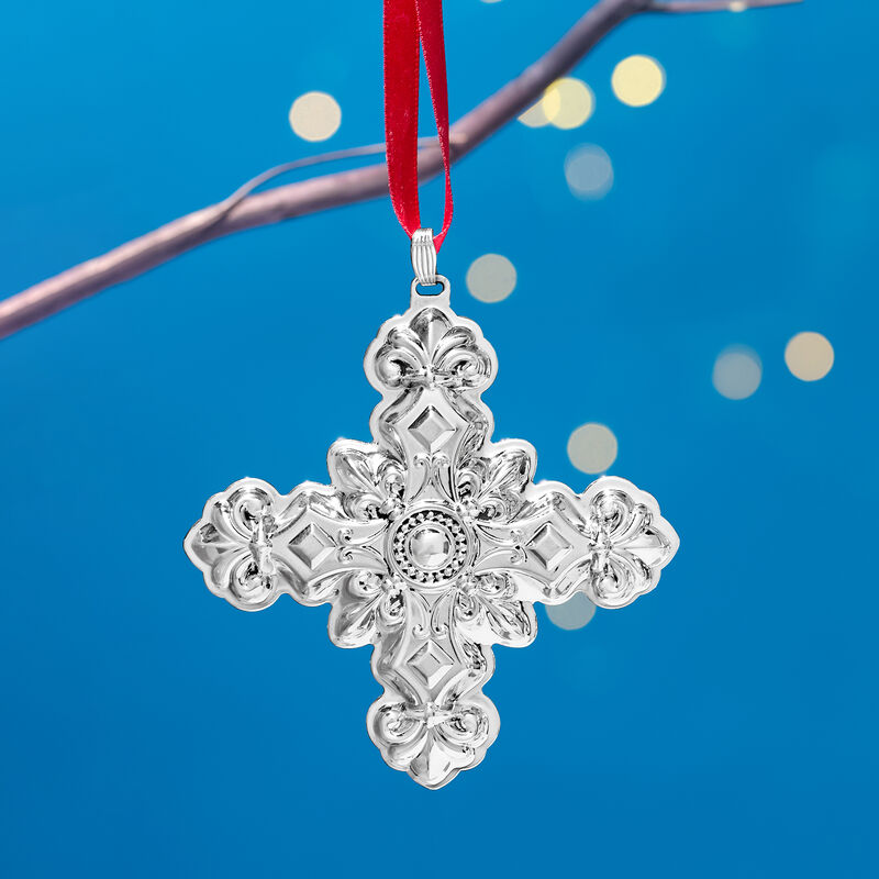 Reed & Barton 2024 Sterling Silver Annual Christmas Cross Ornament - 54th Edition image number 2