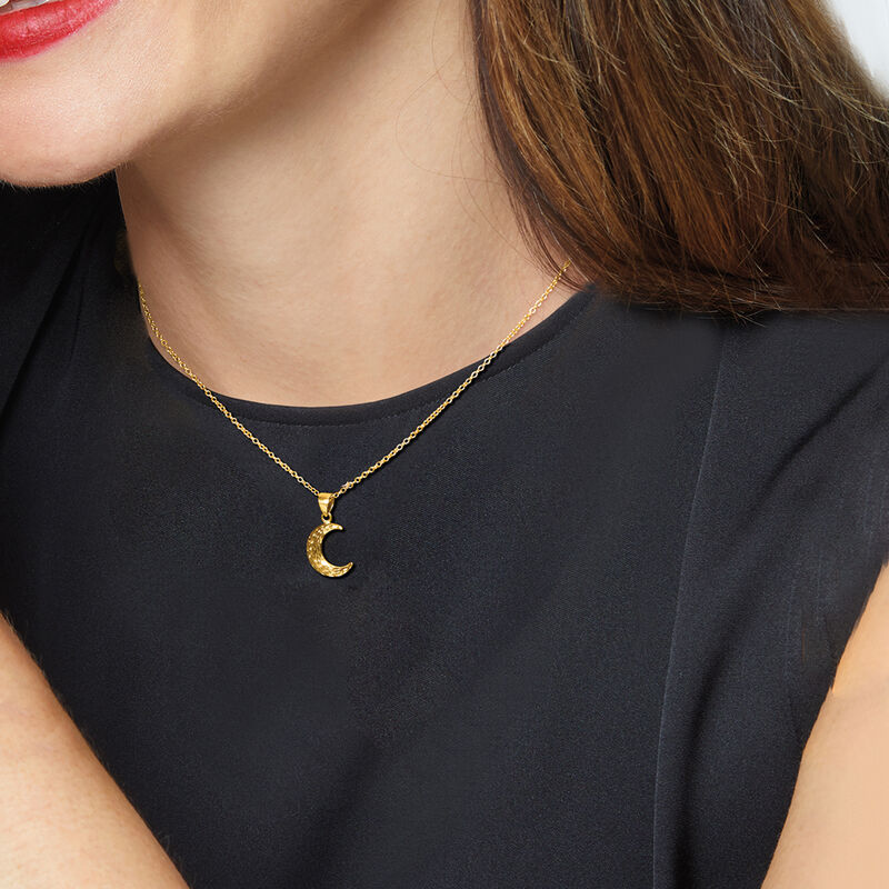 14kt Yellow Gold Crescent Moon Pendant Necklace image number 2