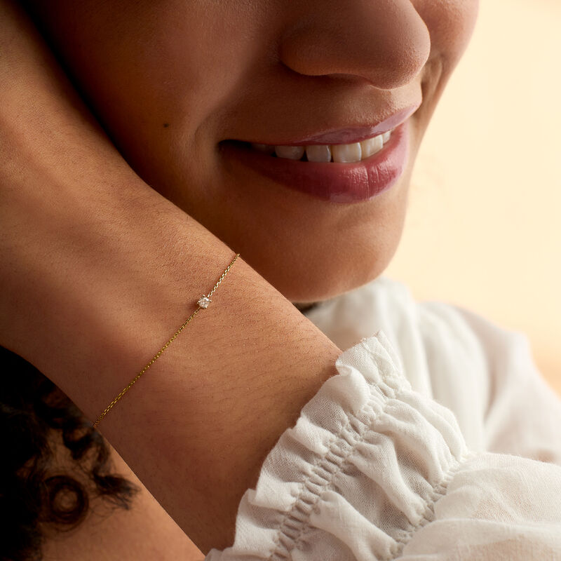 Diamond Station Bracelet in 14kt Yellow Gold. 7&quot; image number 2