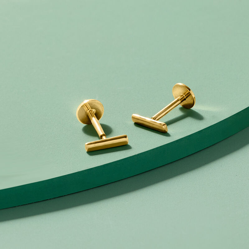 14kt Yellow Gold Bar Flat-Back Stud Earrings image number 3