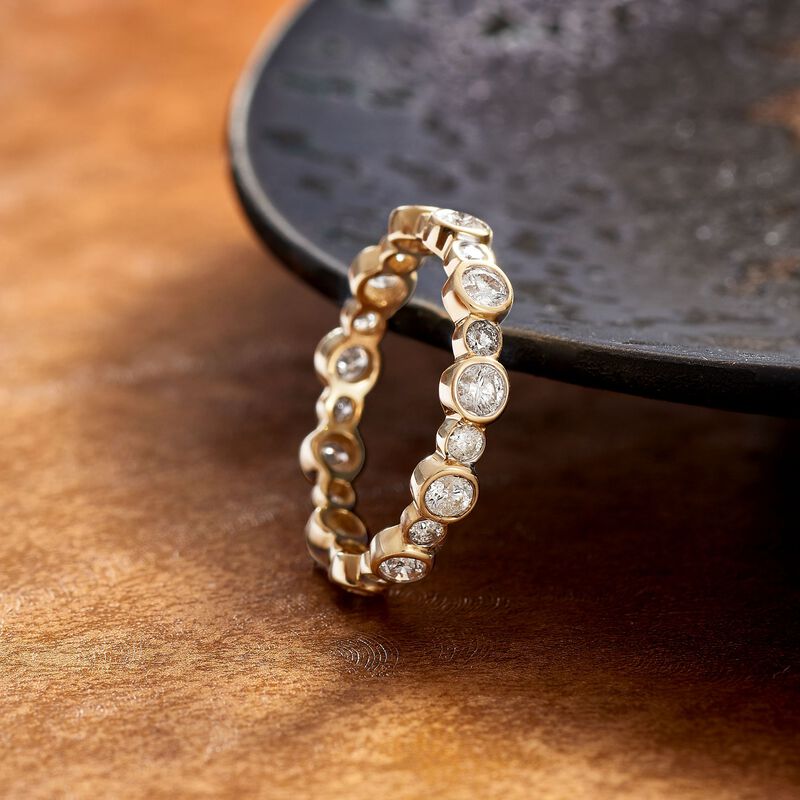 1.00 ct. t.w. Bezel-Set Diamond Eternity Band in 14kt Yellow Gold image number 4