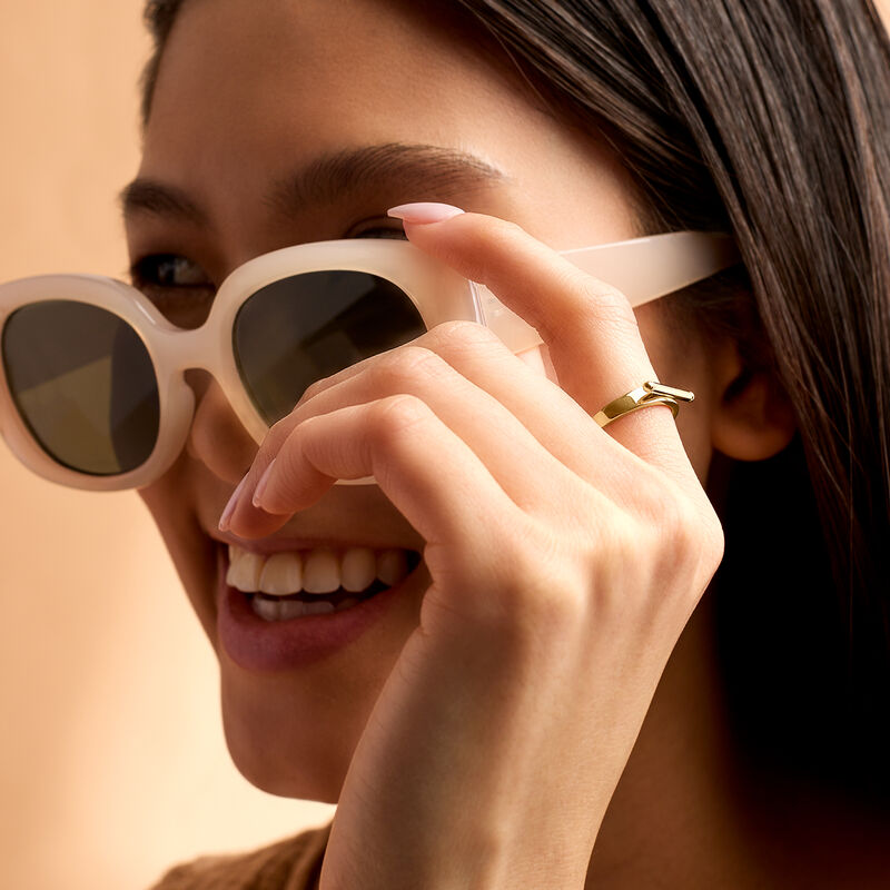 14kt Yellow Gold Horizontal Rod Ring image number 3