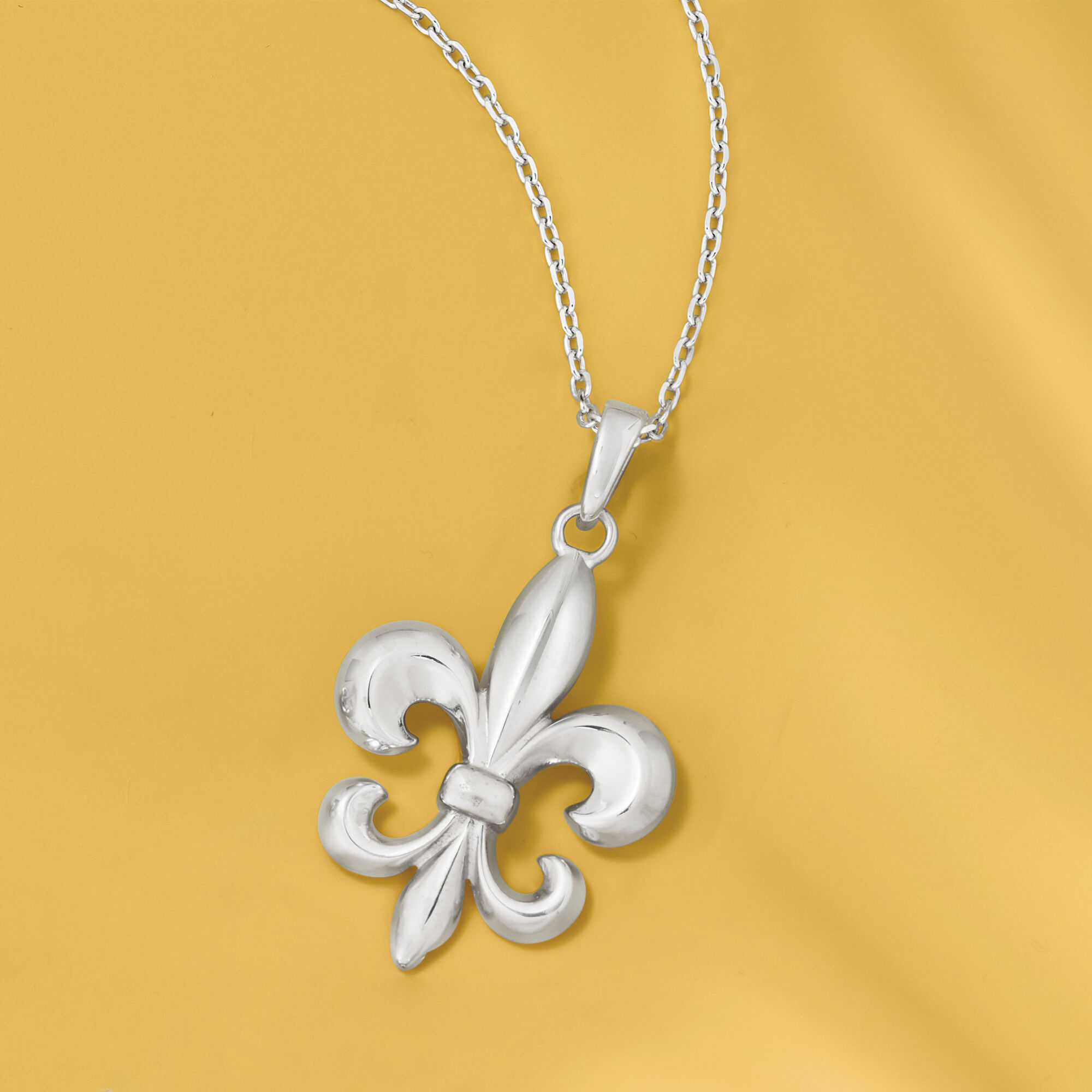 Italian Sterling Silver Fleur-De-Lis Necklace. 18
