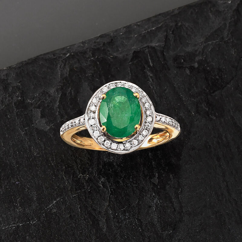 1.80 Carat Zambian Emerald and .25 ct. t.w. Diamond Halo Ring in 14kt Yellow Gold image number 5
