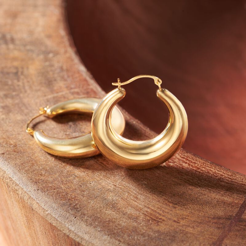 Andiamo 14kt Yellow Gold Over Resin Graduated Hoop Earrings image number 4
