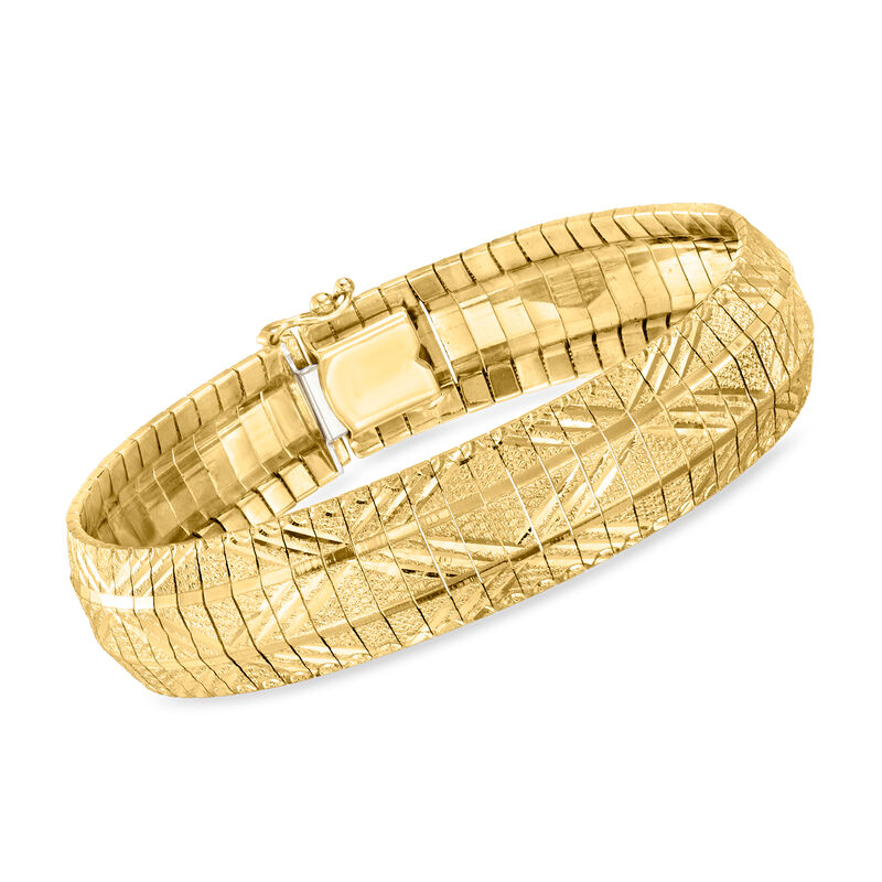 C. 1980 Vintage 14kt Yellow Gold X-Pattern Omega Bracelet. 7&quot; image number 0