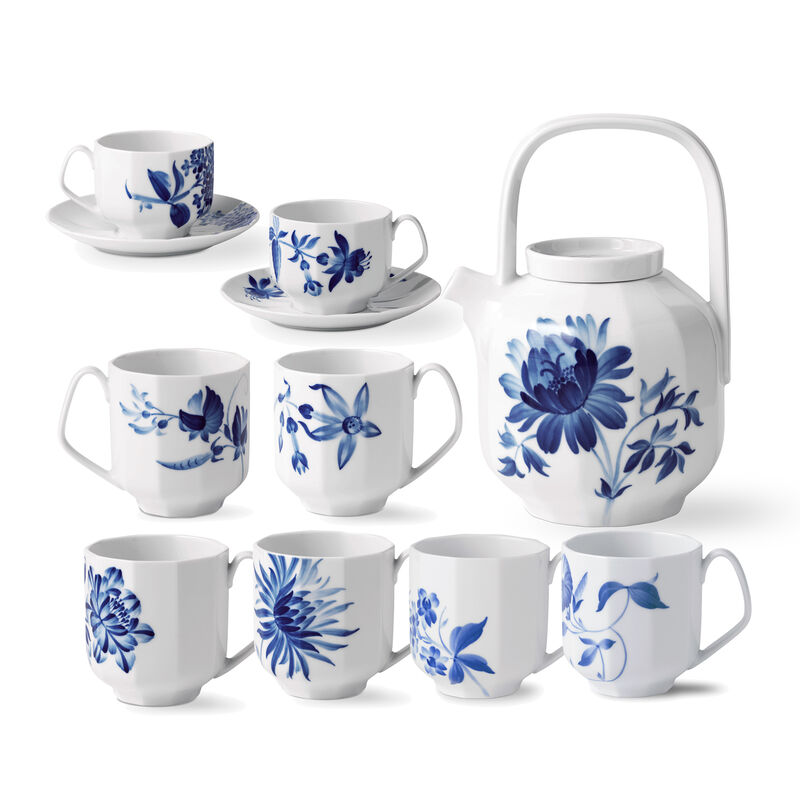 Royal Copenhagen &quot;Blomst&quot; Porcelain Drinkware image number 0