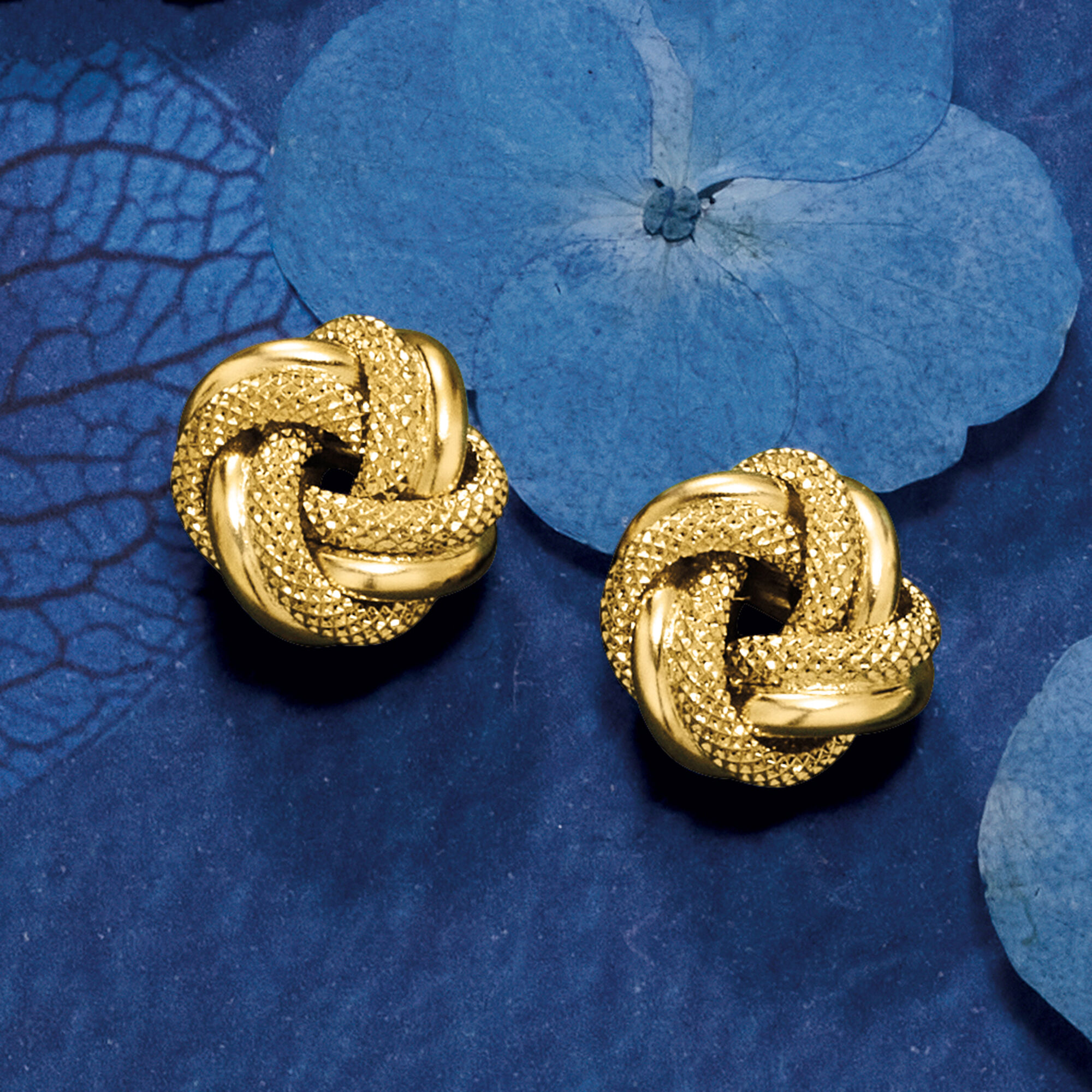 Italian 18kt Yellow Gold Love Knot Earrings | Ross Simons