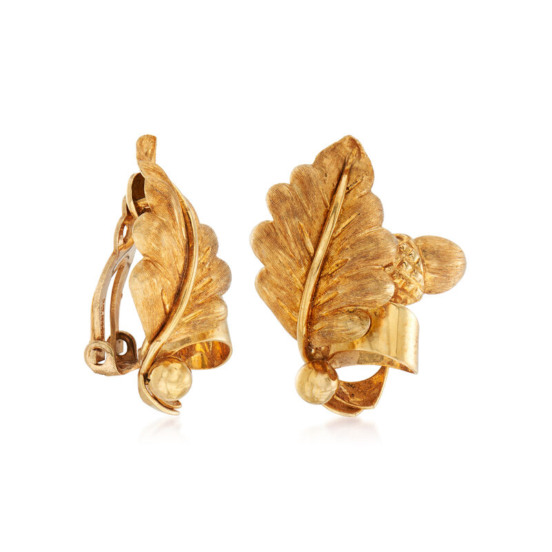 C. 1960 Vintage Tiffany Jewelry 18kt Yellow Gold Leaf and Acorn Clip-On Earrings image number 2