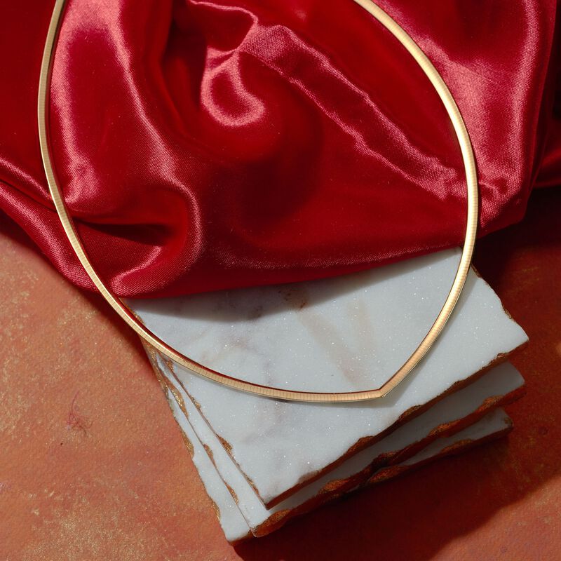 Italian 4mm Sterling Silver and 18kt Gold Over Sterling Reversible Chevron Omega Necklace image number 4