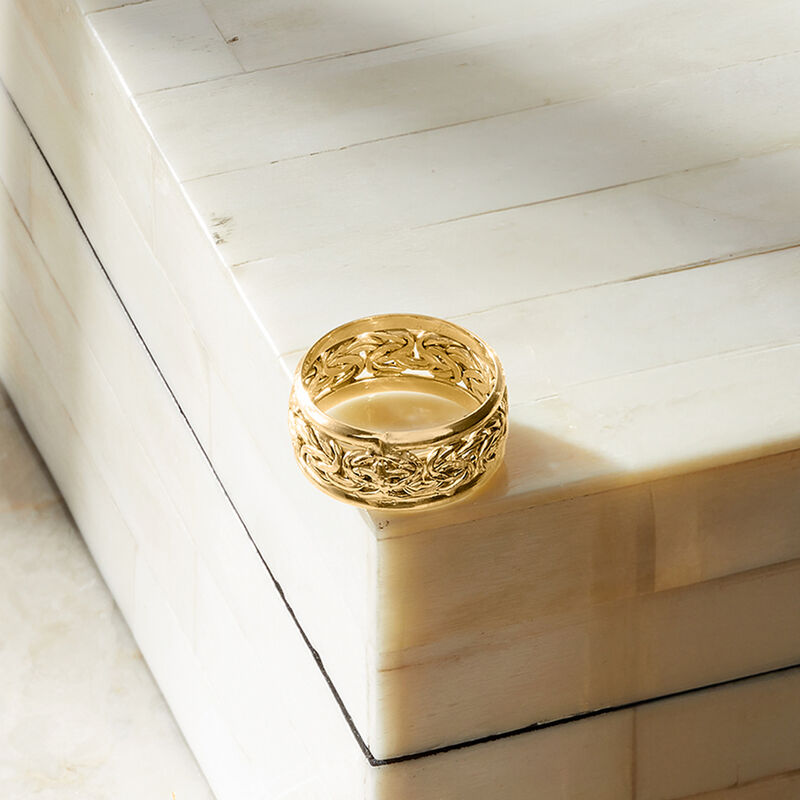 10kt Yellow Gold Byzantine Bordered Ring. Size 6 image number 2