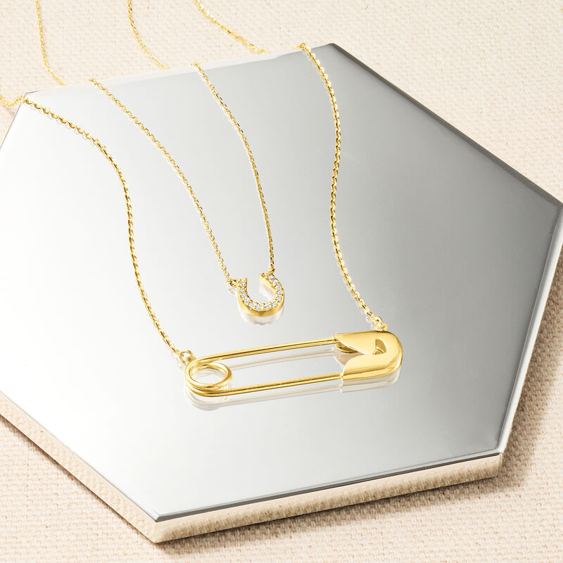 Italian 14kt Yellow Gold Safety Pin Necklace image number 2