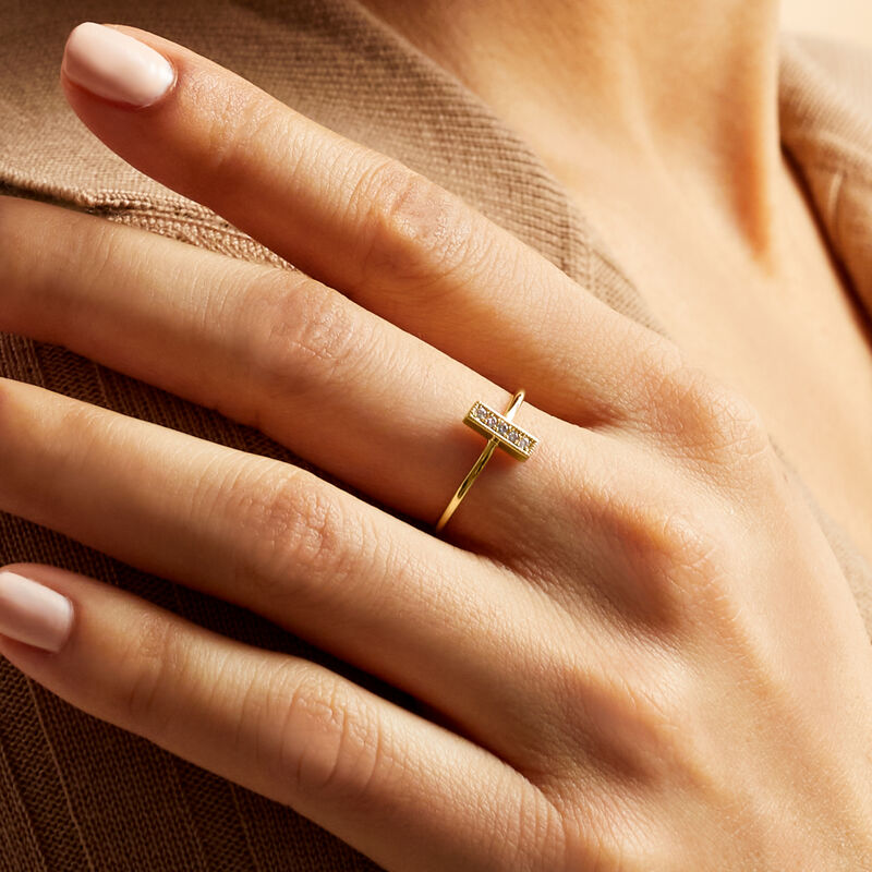 Diamond Bar Ring in 14kt Yellow Gold image number 3