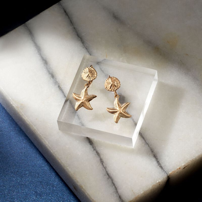 14kt Yellow Gold Sand Dollar and Starfish Drop Earrings image number 2