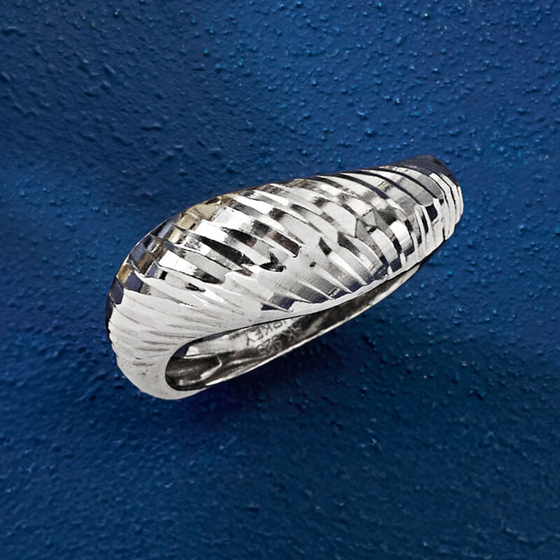 Sterling Silver Diamond-Cut Sculptural Ring image number 3