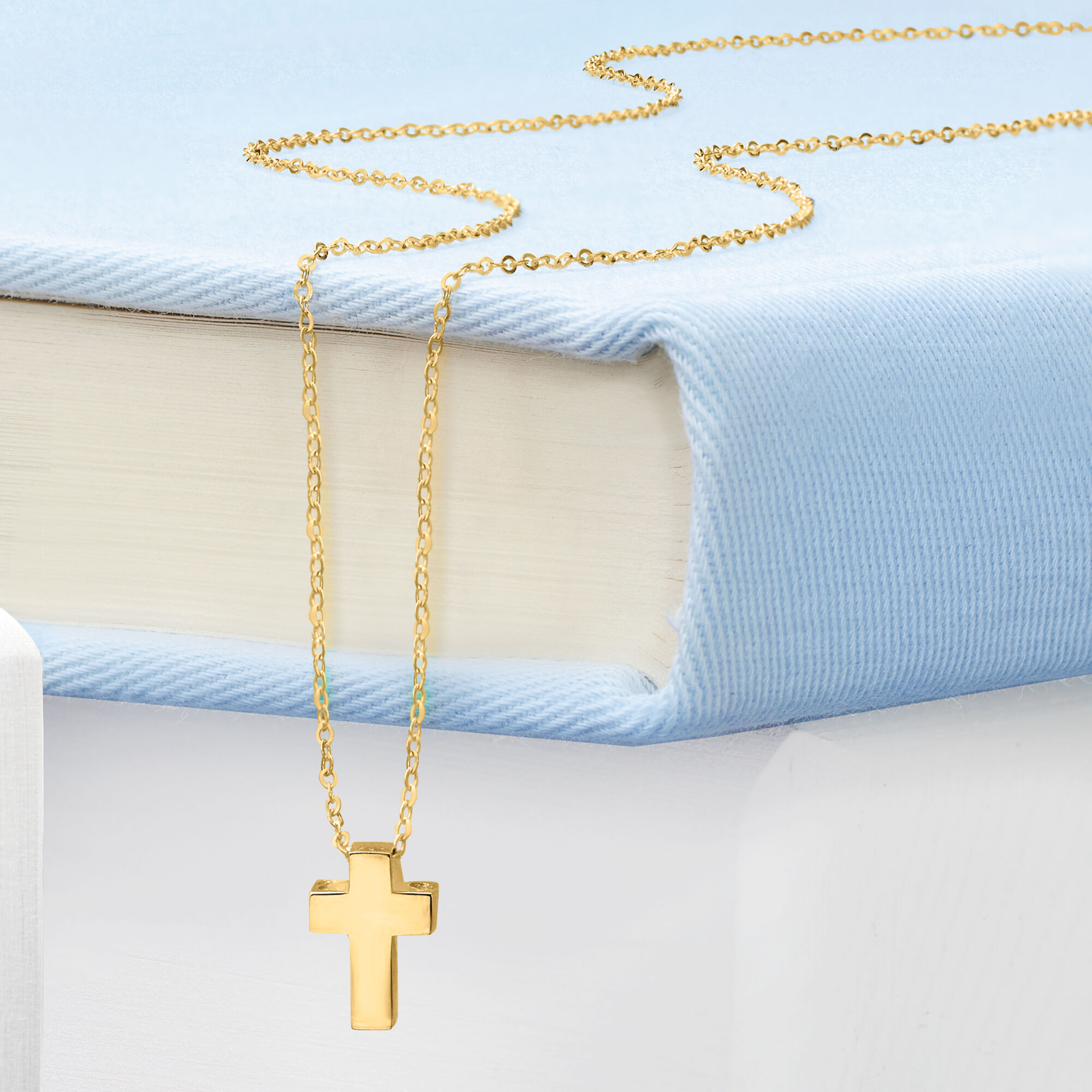 14kt Yellow Gold Cross Pendant Necklace