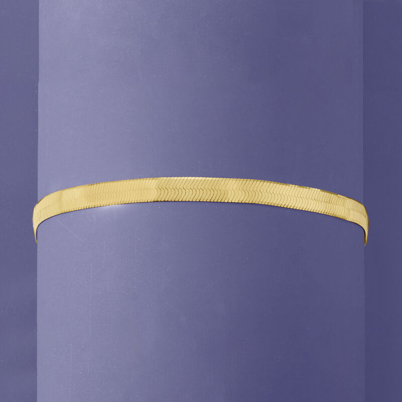 4mm 14kt Yellow Gold Herringbone Bracelet image number 5