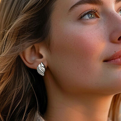 Italian Sterling Silver Ribbed Seashell Earrings