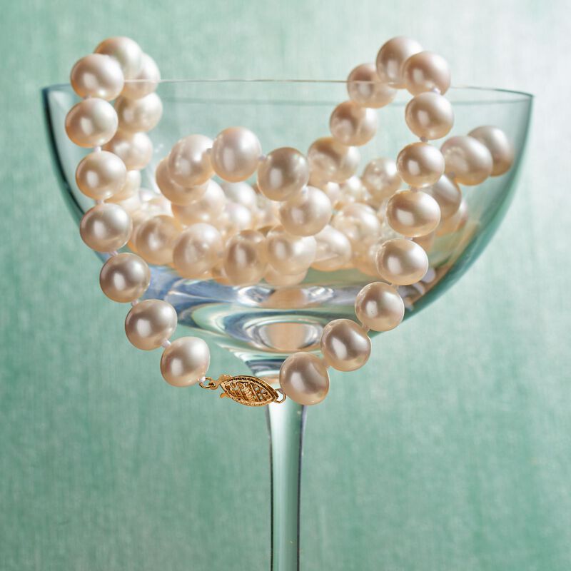 9.5-10.5mm Cultured Pearl Necklace with 14kt Yellow Gold. 24&quot; image number 4