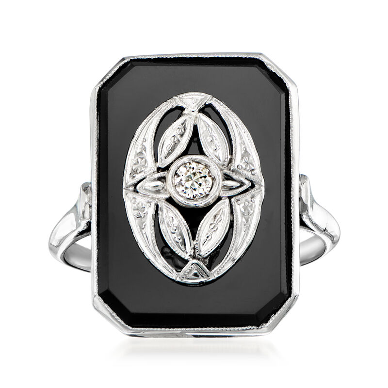 C. 1950 Vintage Onyx Ring with Single Diamond in Platinum. Size 6.5 image number 0