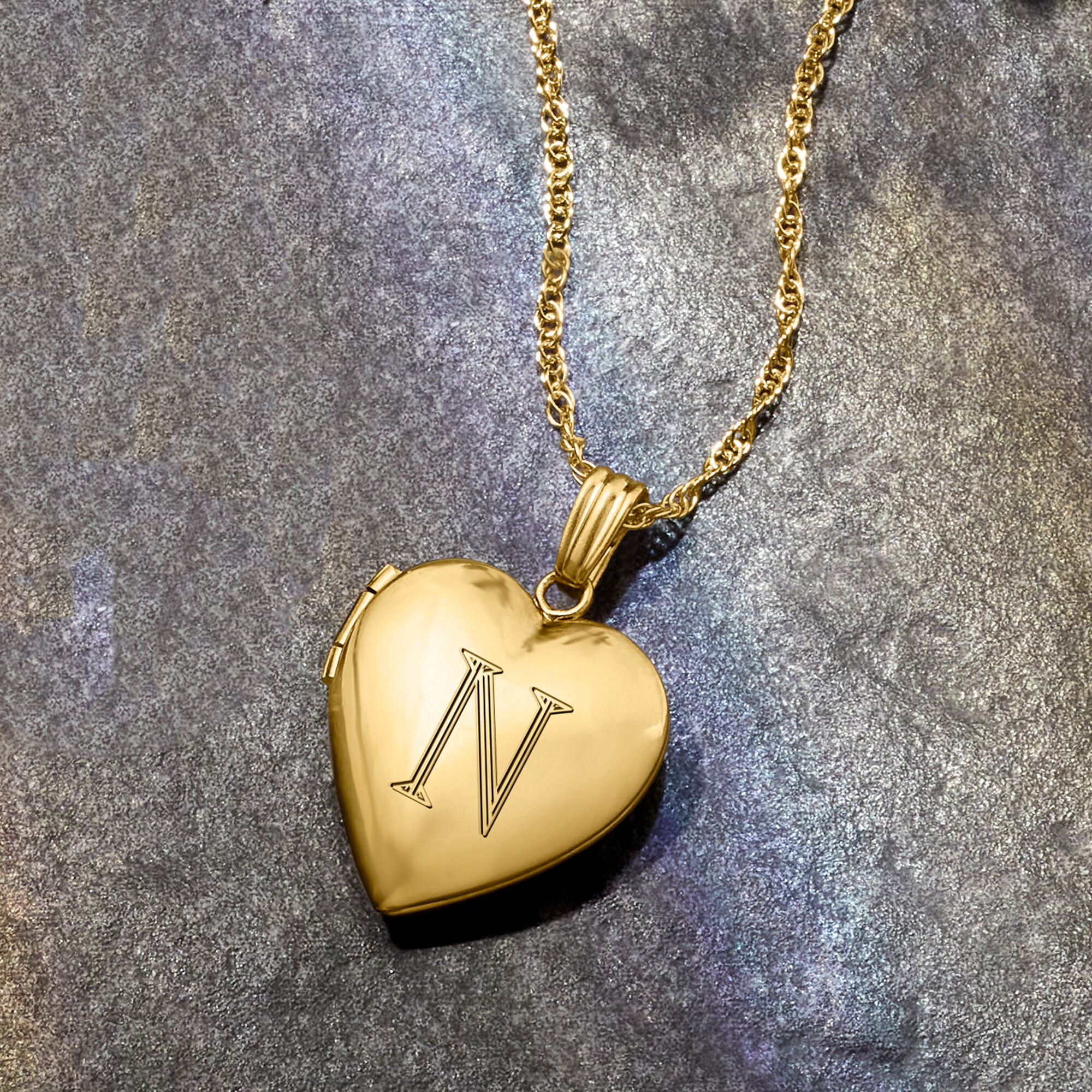 Personalized heart locket new arrivals