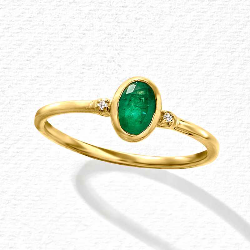 .50 Carat Emerald Ring with Diamonds in 14kt Yellow Gold. Size 9 image number 3