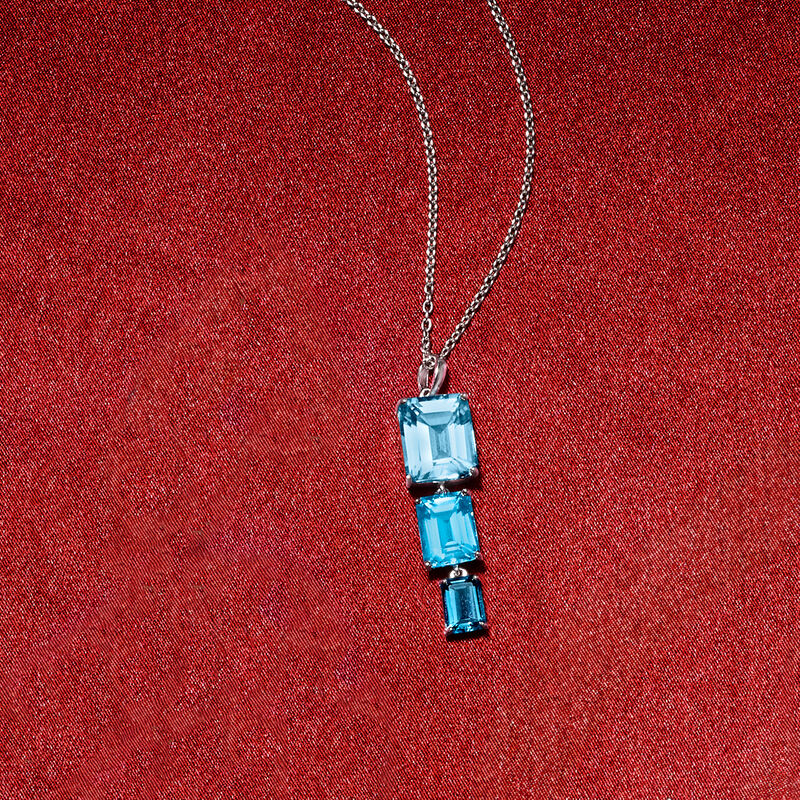 14.00 ct. t.w. Tonal Blue Topaz Pendant Necklace in Sterling Silver. 18" image number 2